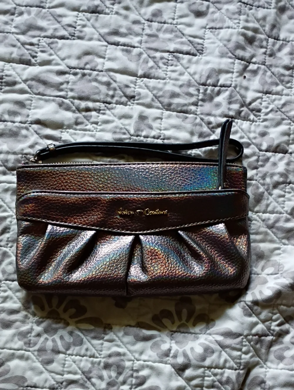 Juicy Couture Iridescent Lavender Wristlet Clutch